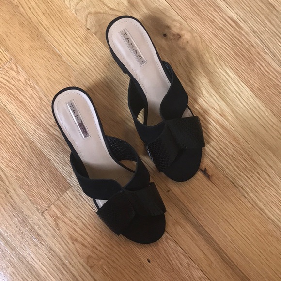 NWOT TAHARI Block Heels Never Worn - Picture 2 of 7